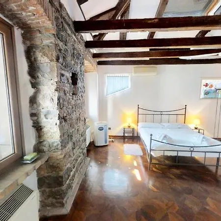 Mansarda Vista Mare San Michele 24 Lägenhet *