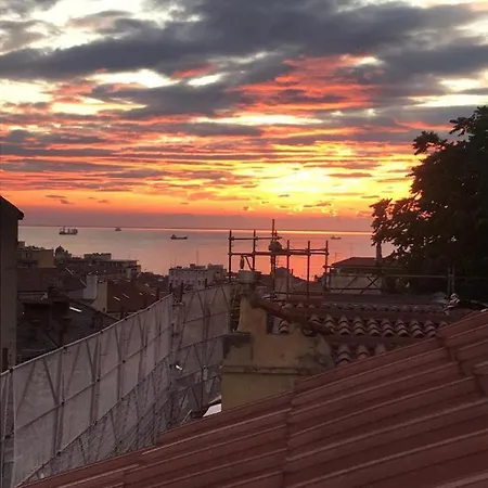 Mansarda Vista Mare San Michele 24 * Trieste